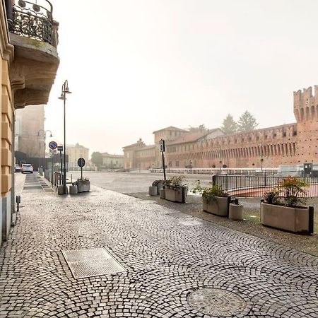 Al Castello Lägenhet Galliate Exteriör bild